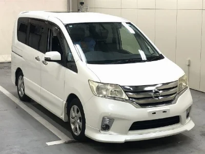 NISSAN SERENA