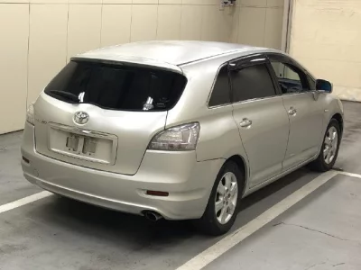 TOYOTA MARK X ZIO