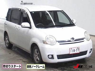 TOYOTA SIENTA