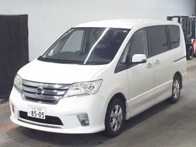 NISSAN SERENA