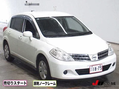 NISSAN TIIDA