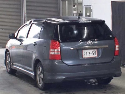 TOYOTA WISH