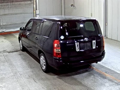 TOYOTA SUCCEED