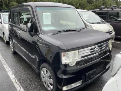 Toyota Pixis Space