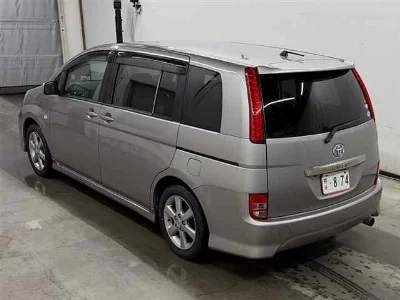 TOYOTA ISIS