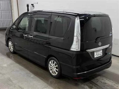 NISSAN SERENA