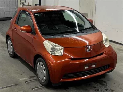 Toyota iQ