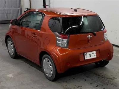 TOYOTA IQ