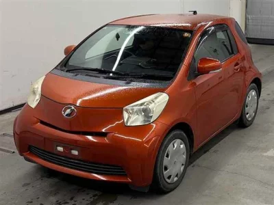 TOYOTA IQ