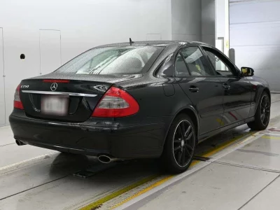 MERCEDES BENZ E CLASS