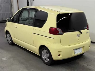 TOYOTA PORTE