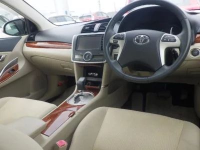 TOYOTA PREMIO