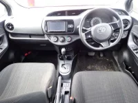Цена авто Toyota Vitz с аукционов Японии, номер кузова NSP135, пробег 211 000, оценка 2