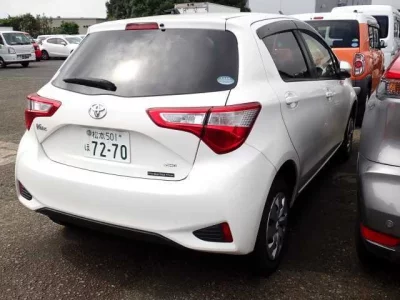 TOYOTA VITZ