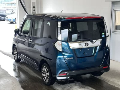 TOYOTA TANK