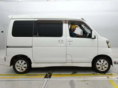 DAIHATSU ATRAI WAGON