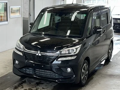 MITSUBISHI DELICA D2