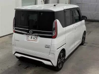 Цена авто Nissan Roox с аукционов Японии, номер кузова B44A, пробег 55 000, оценка 6