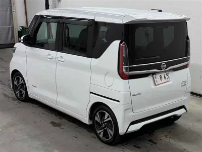 NISSAN ROOX