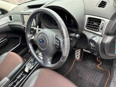 Subaru Exiga Crossover 7