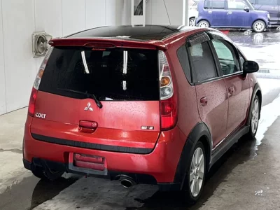 MITSUBISHI COLT