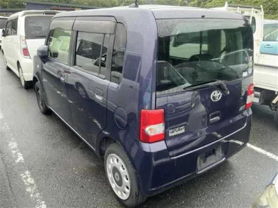 Toyota Pixis Space