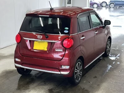 DAIHATSU CAST