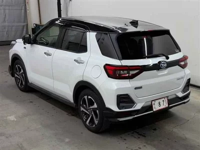 DAIHATSU ROCKY