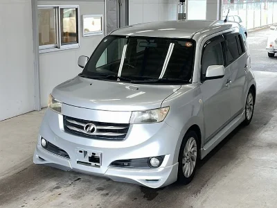 TOYOTA BB