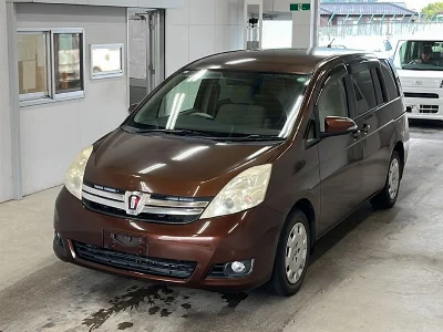 TOYOTA ISIS