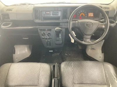 TOYOTA PIXIS VAN