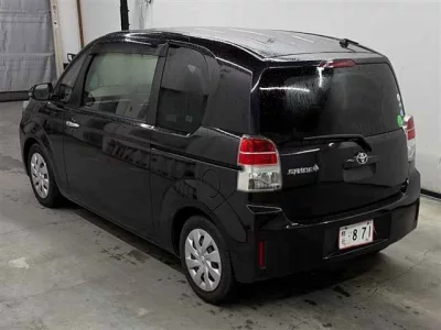 TOYOTA SPADE