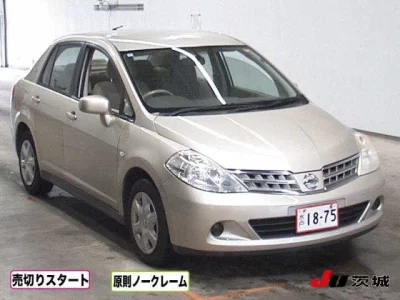 NISSAN TIIDA LATIO