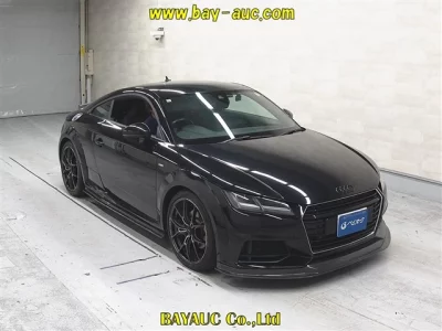 AUDI TT