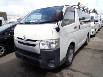 TOYOTA HIACE VAN