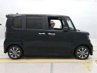 Цена авто Honda N-Box с аукционов Японии, номер кузова JF3, пробег 36 000, оценка 3