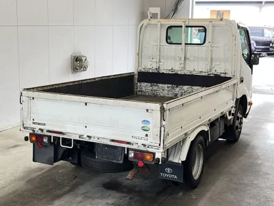 TOYOTA DYNA