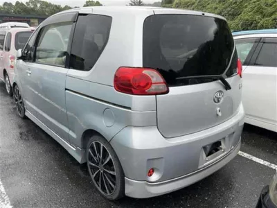 TOYOTA PORTE