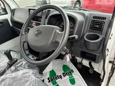 NISSAN CLIPPER TRUCK