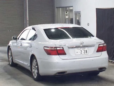 LEXUS LS