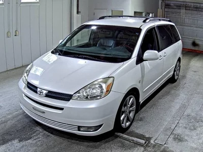 TOYOTA SIENNA