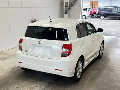 TOYOTA IST