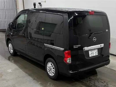 NISSAN NV200
