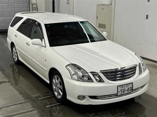 Toyota Mark II Wagon Blit  с аукциона в Японии
