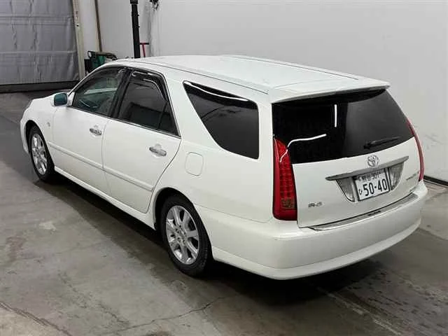 Toyota Mark II Wagon Blit  с аукциона в Японии