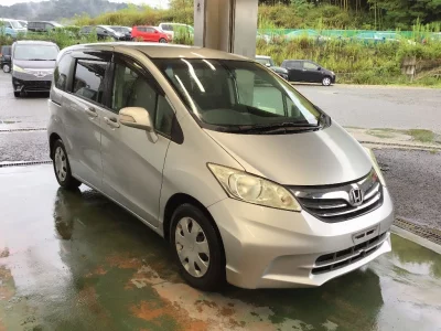 HONDA FREED