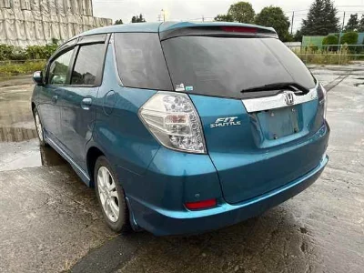 HONDA FIT SHUTTLE