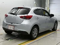Цена авто Mazda Mazda2 с аукционов Японии, номер кузова DJLFS, пробег 33 000, оценка 1