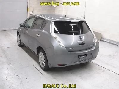 NISSAN LEAF