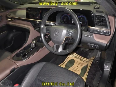 TOYOTA CROWN CROSSOVER